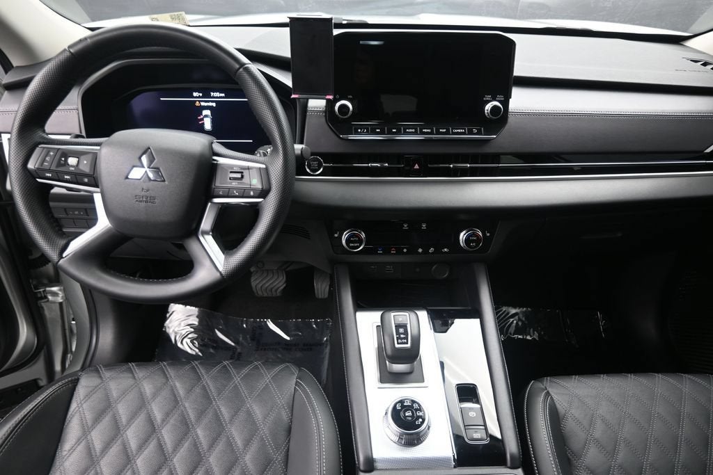 2024 Mitsubishi Outlander SEL