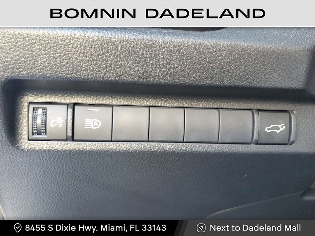 2025 Toyota RAV4 Hybrid XSE