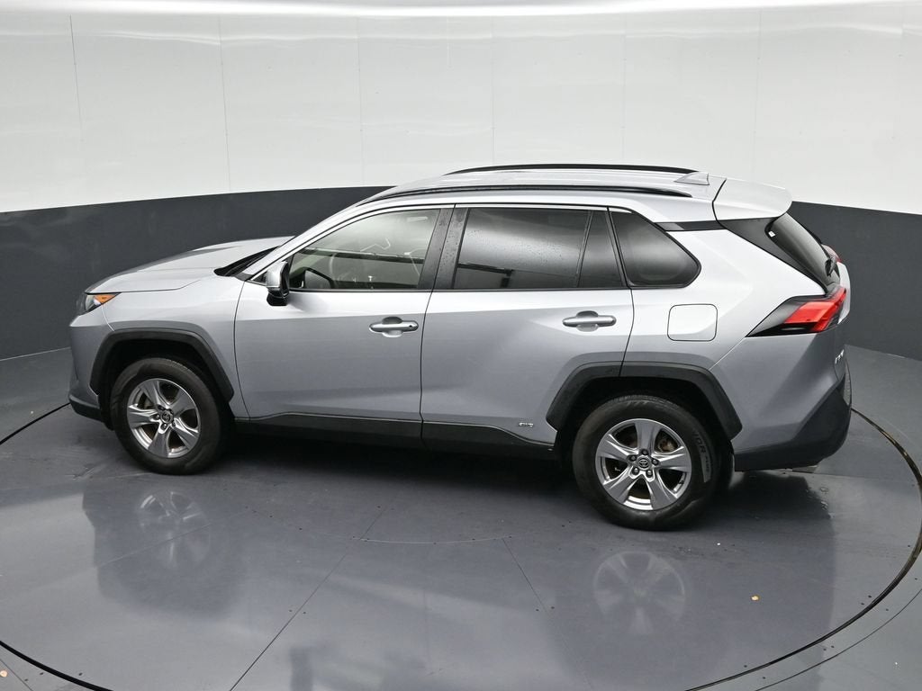 2022 Toyota RAV4 Hybrid LE