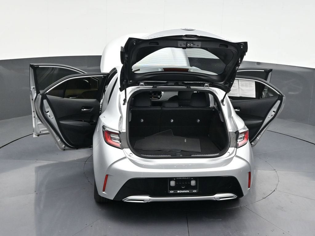 2022 Toyota Corolla Hatchback SE