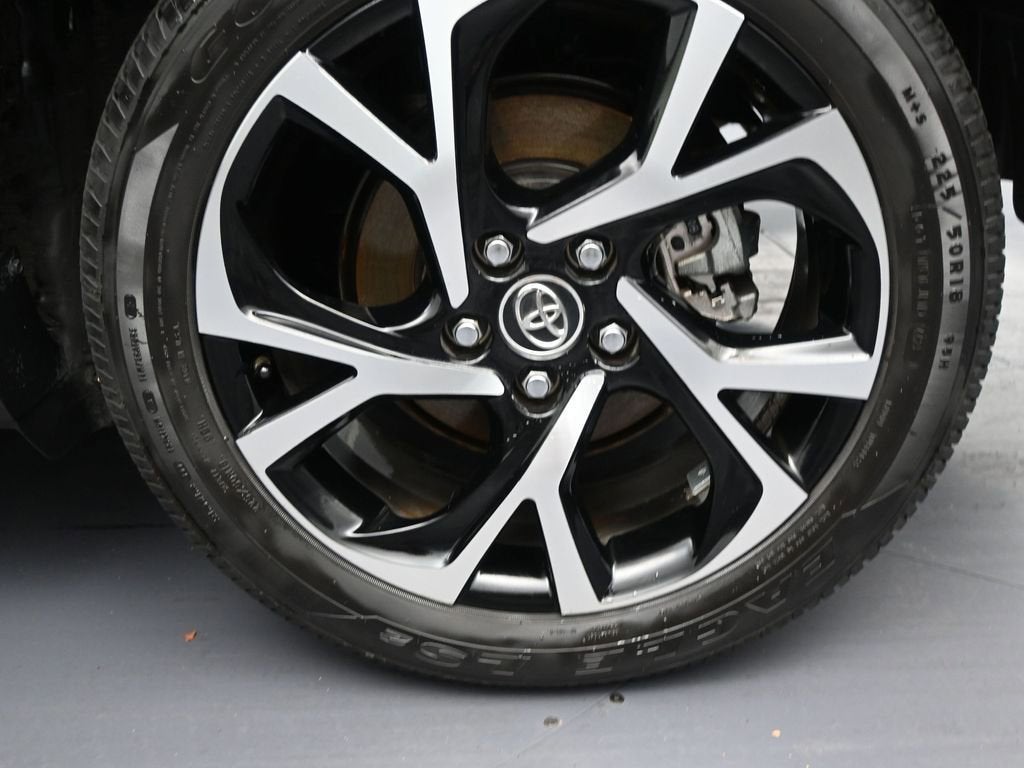 2019 Toyota C-HR XLE