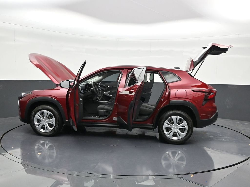 2025 Chevrolet Trax LS