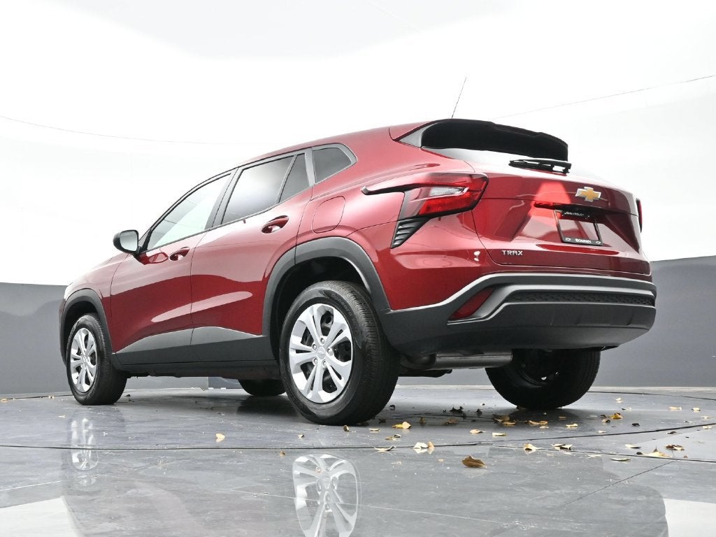 2025 Chevrolet Trax LS