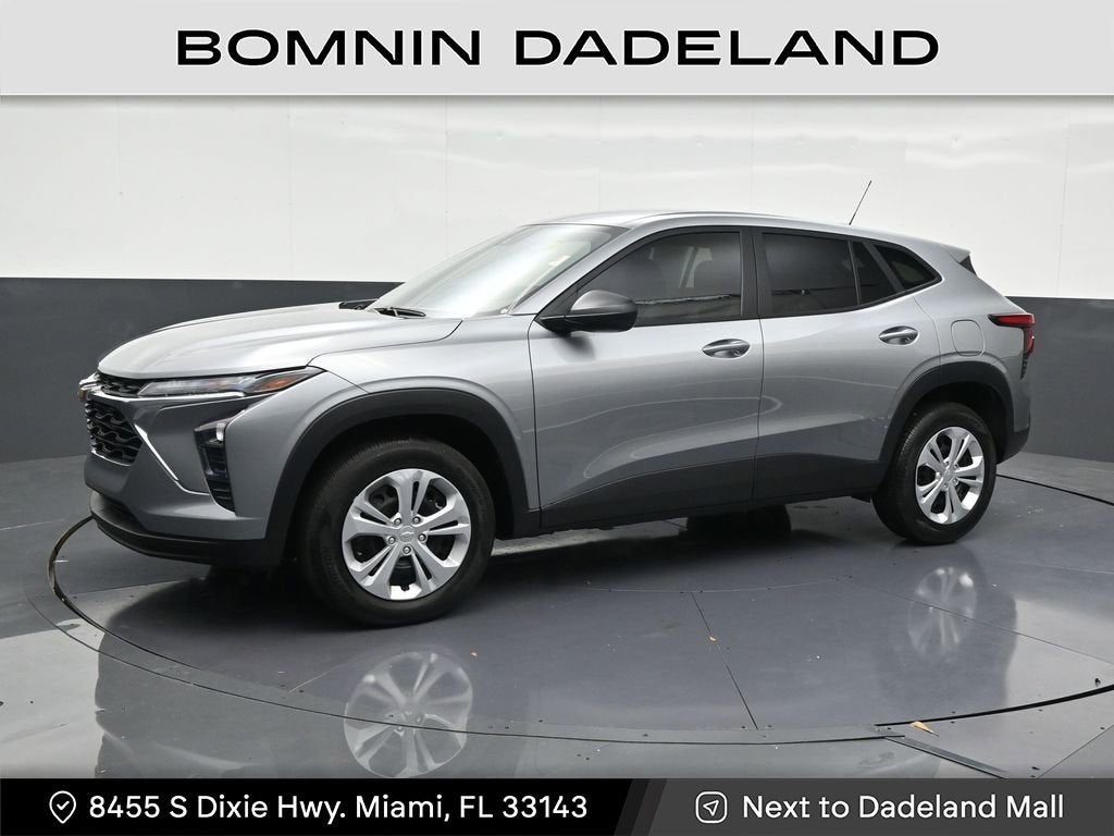 2025 Chevrolet Trax LS