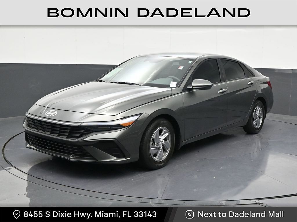 2024 Hyundai Elantra SE