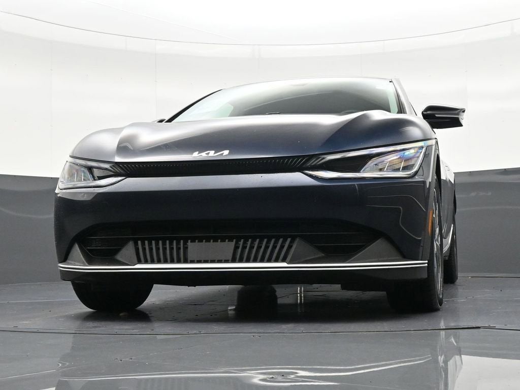 2022 Kia EV6 Light