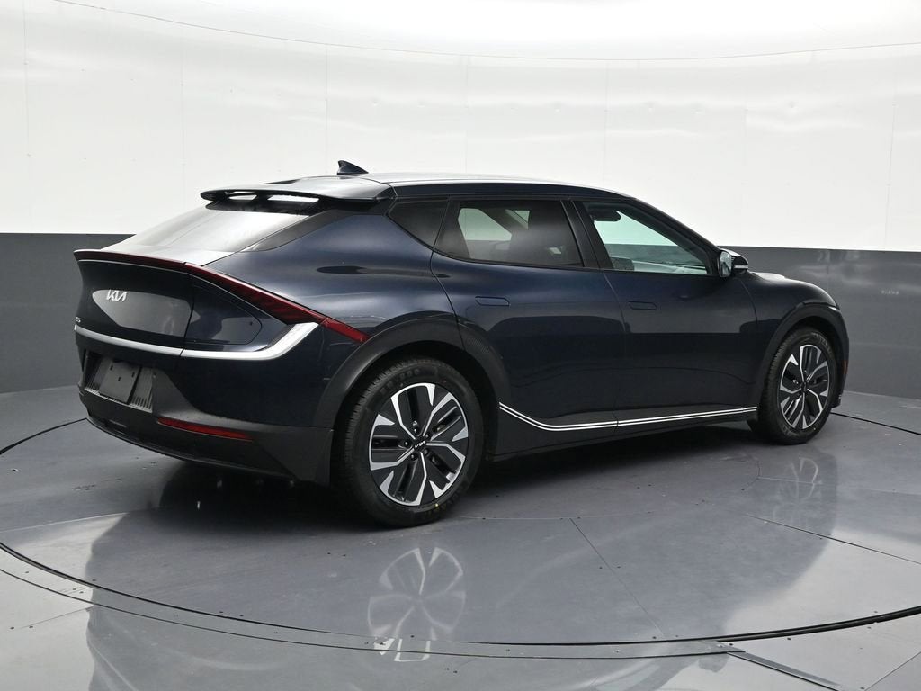 2022 Kia EV6 Light