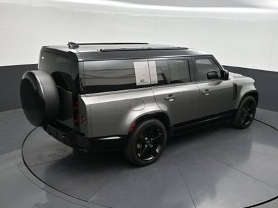 2024 Land Rover Defender 130 P400 X-Dynamic SE