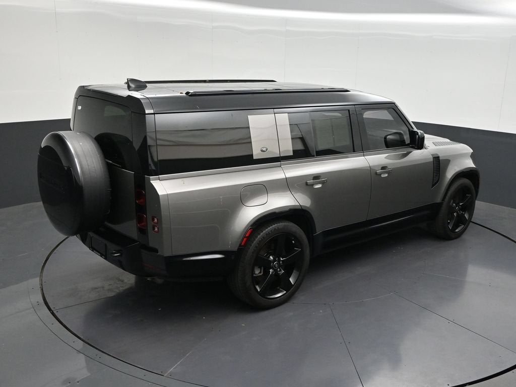 2024 Land Rover Defender 130 P400 X-Dynamic SE