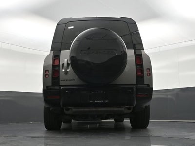 2024 Land Rover Defender 130 P400 X-Dynamic SE