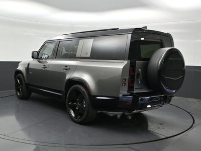 2024 Land Rover Defender 130 P400 X-Dynamic SE