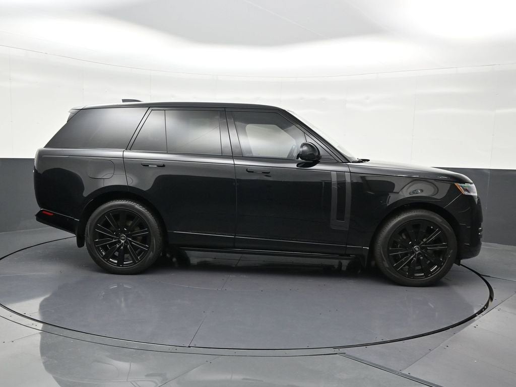 2023 Land Rover Range Rover SE