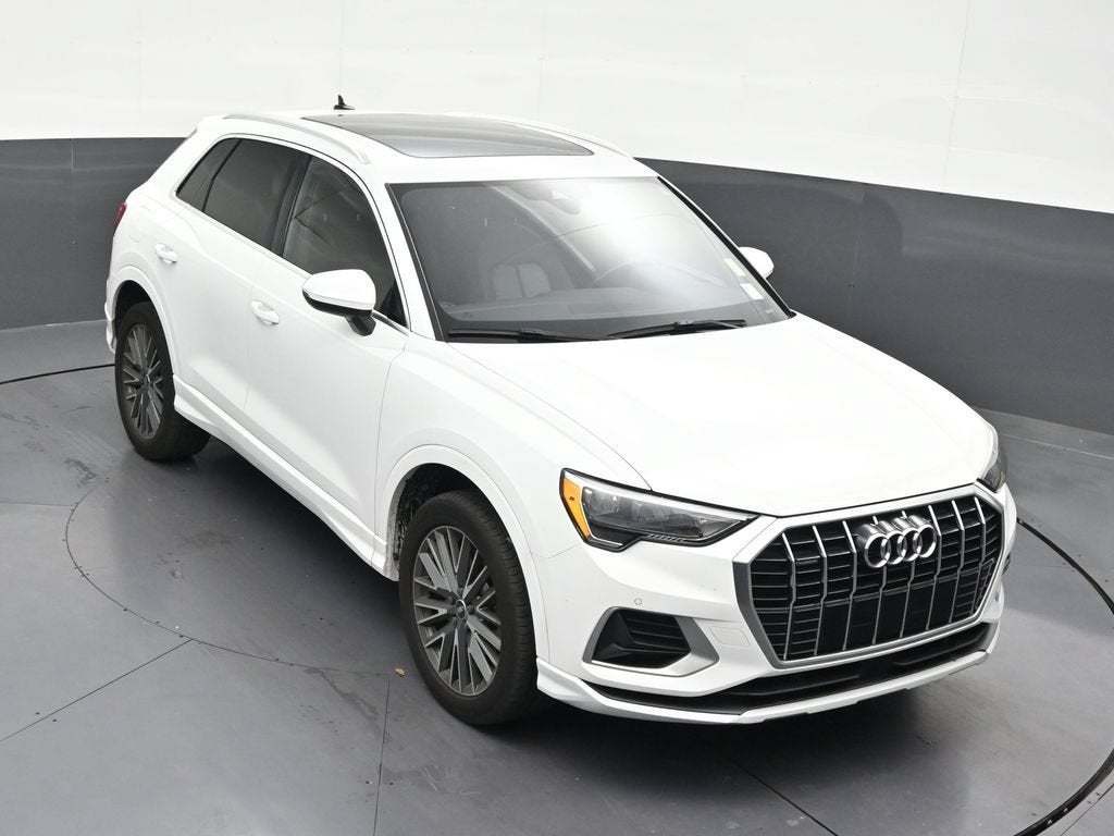2022 Audi Q3 Premium