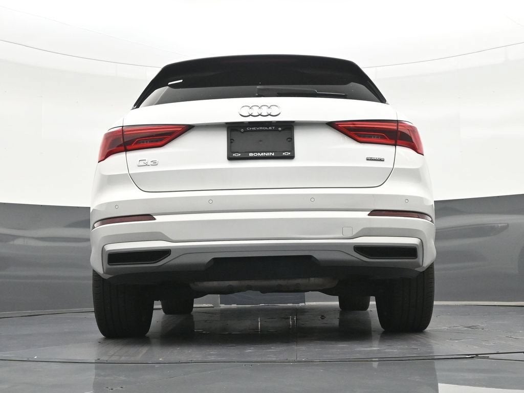 2022 Audi Q3 Premium