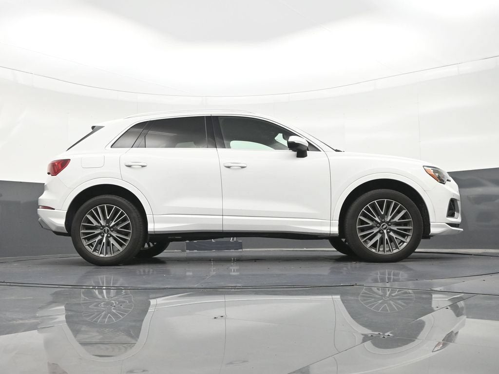2022 Audi Q3 Premium