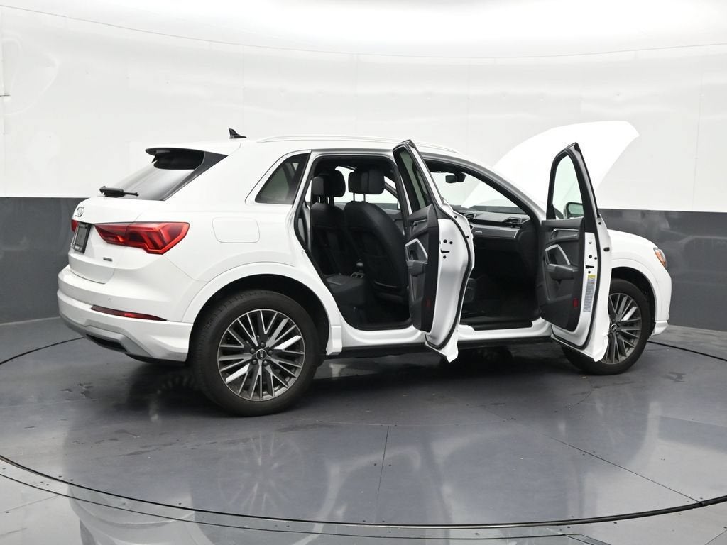 2022 Audi Q3 Premium