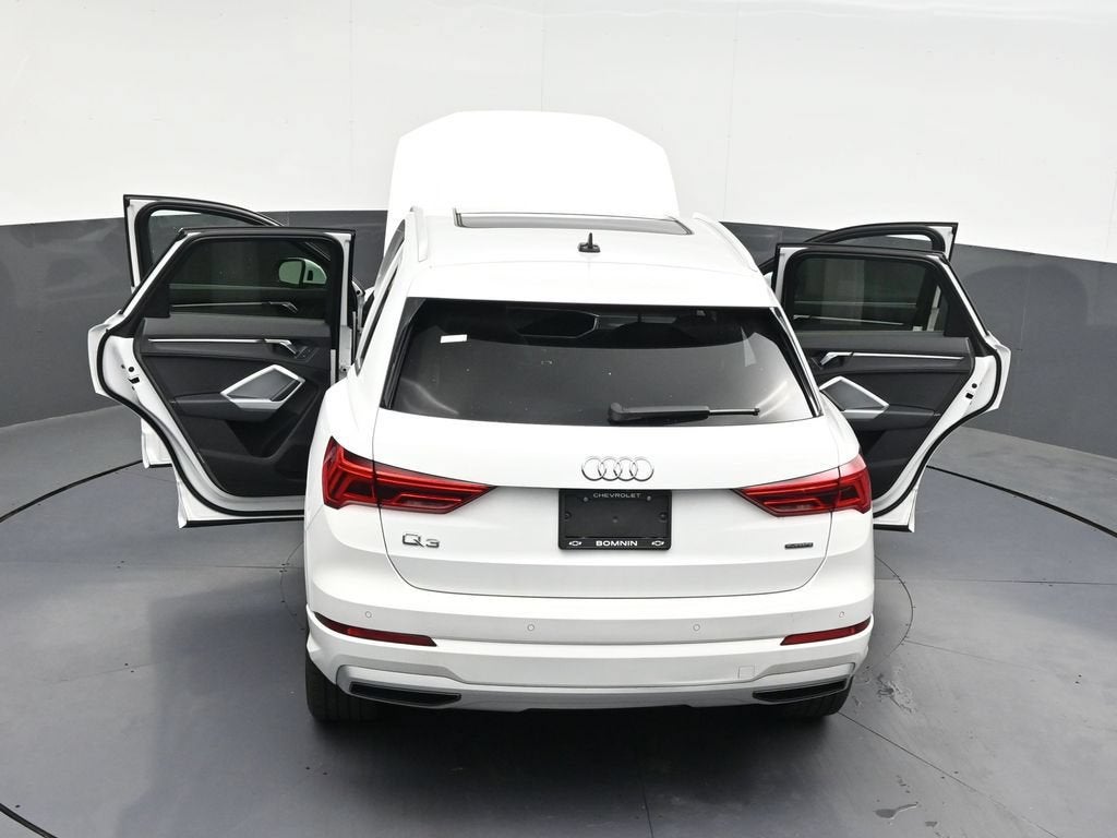 2022 Audi Q3 Premium