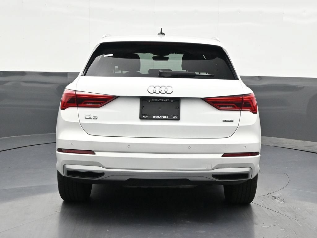 2022 Audi Q3 Premium