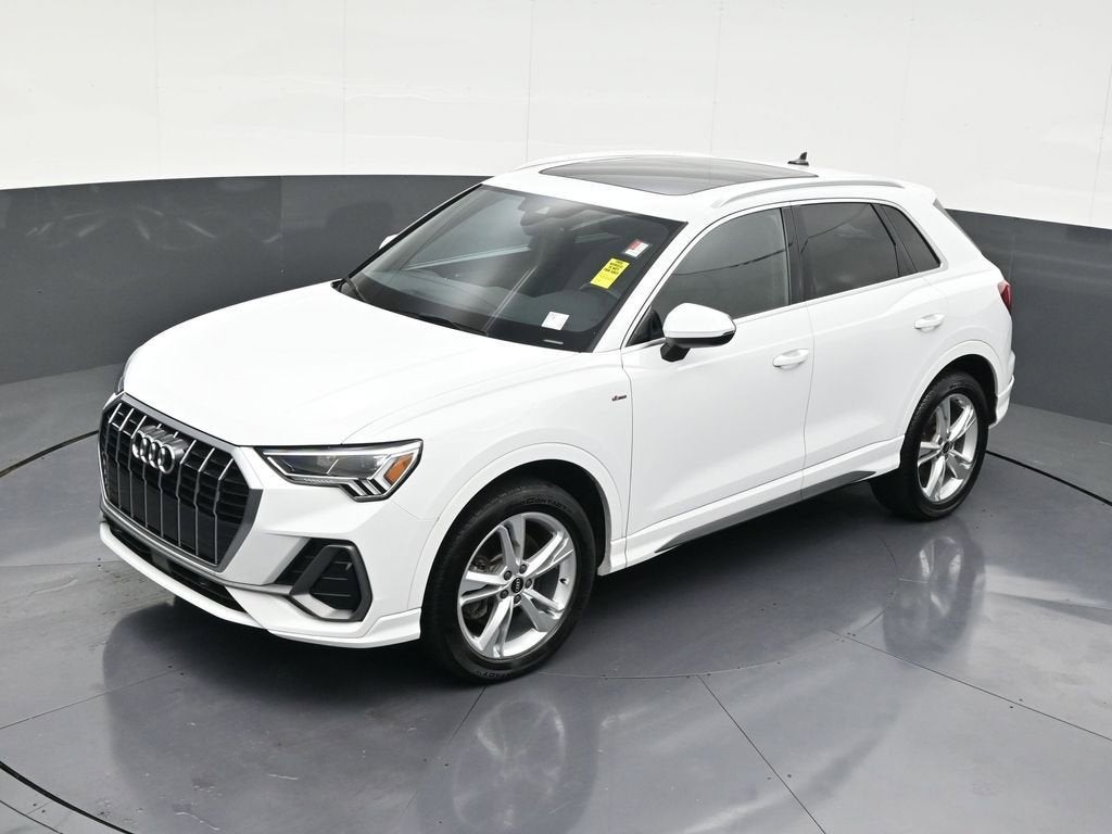 2024 Audi Q3 S line Premium