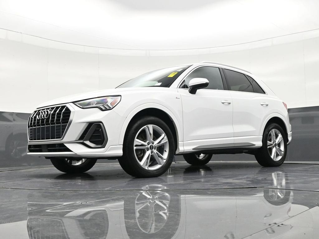 2024 Audi Q3 S line Premium
