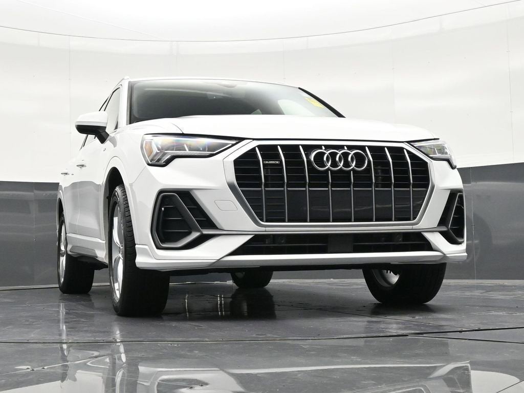 2024 Audi Q3 S line Premium