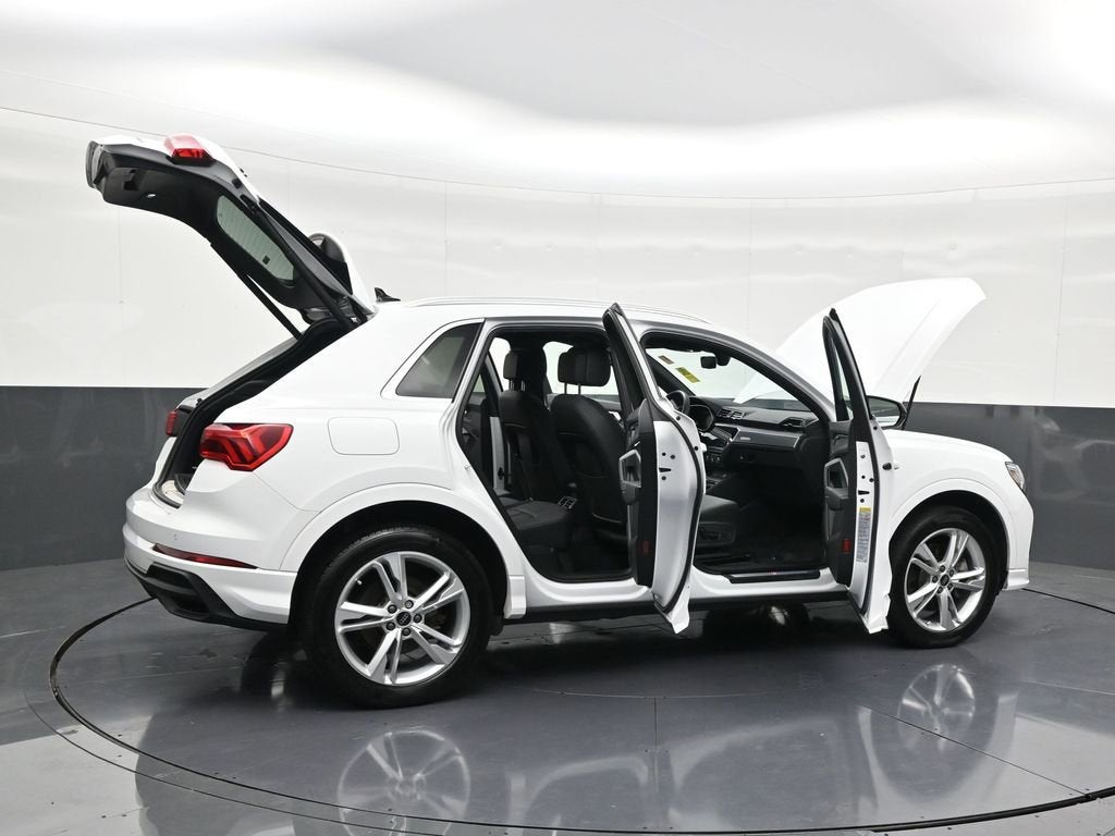 2024 Audi Q3 S line Premium