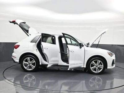 2024 Audi Q3 S line Premium