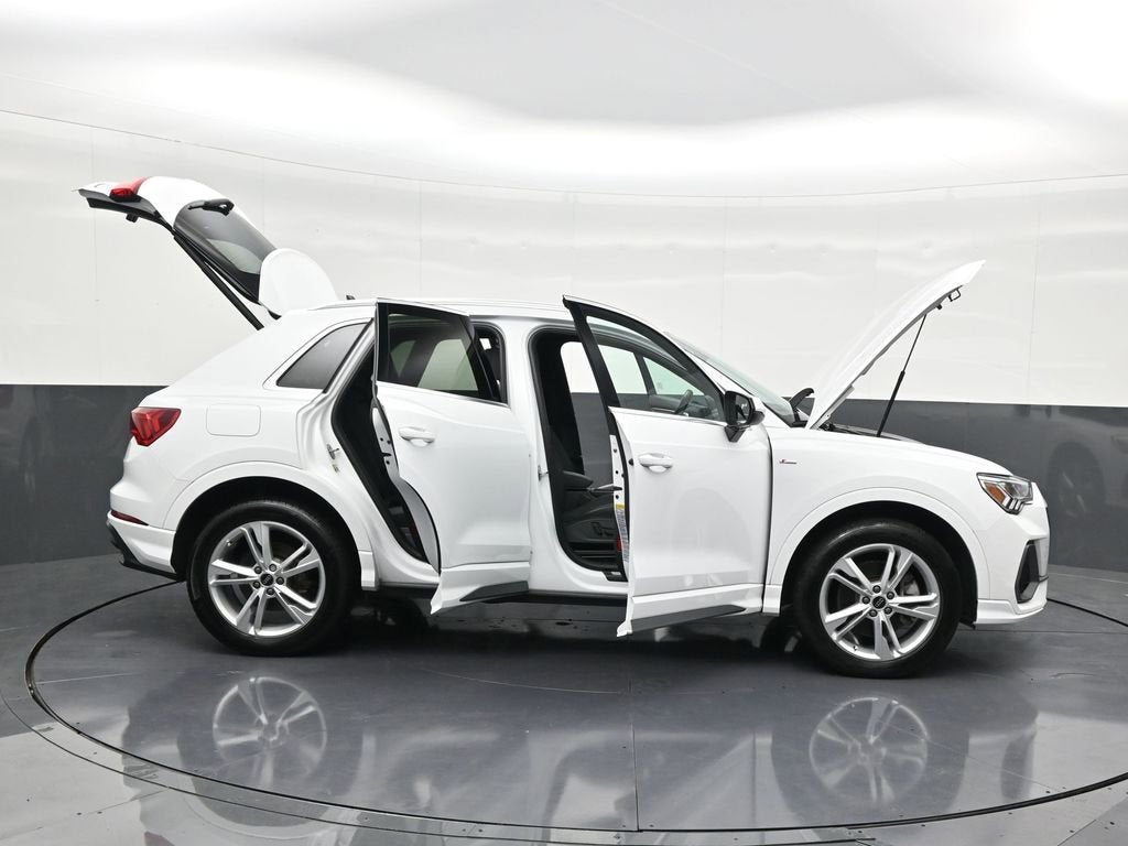 2024 Audi Q3 S line Premium