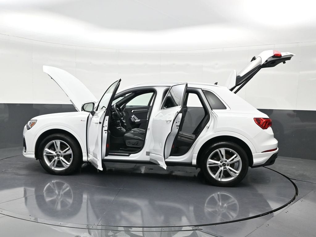 2024 Audi Q3 S line Premium