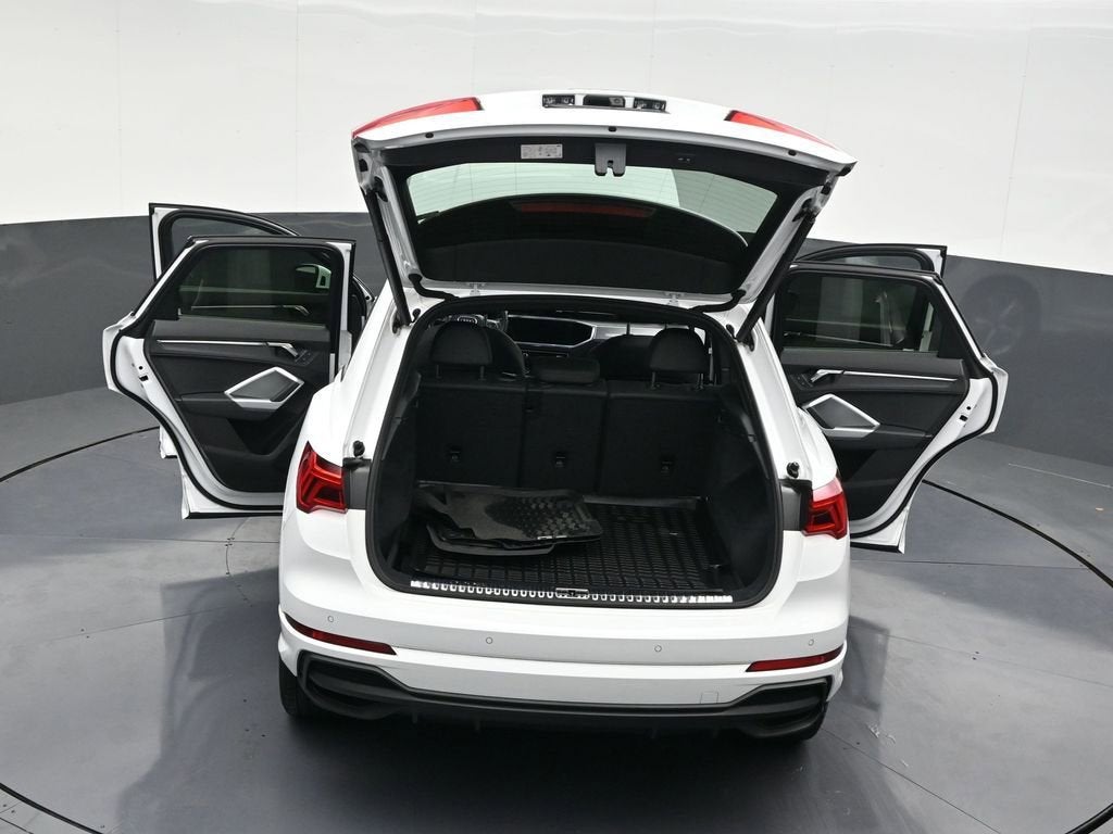 2024 Audi Q3 S line Premium