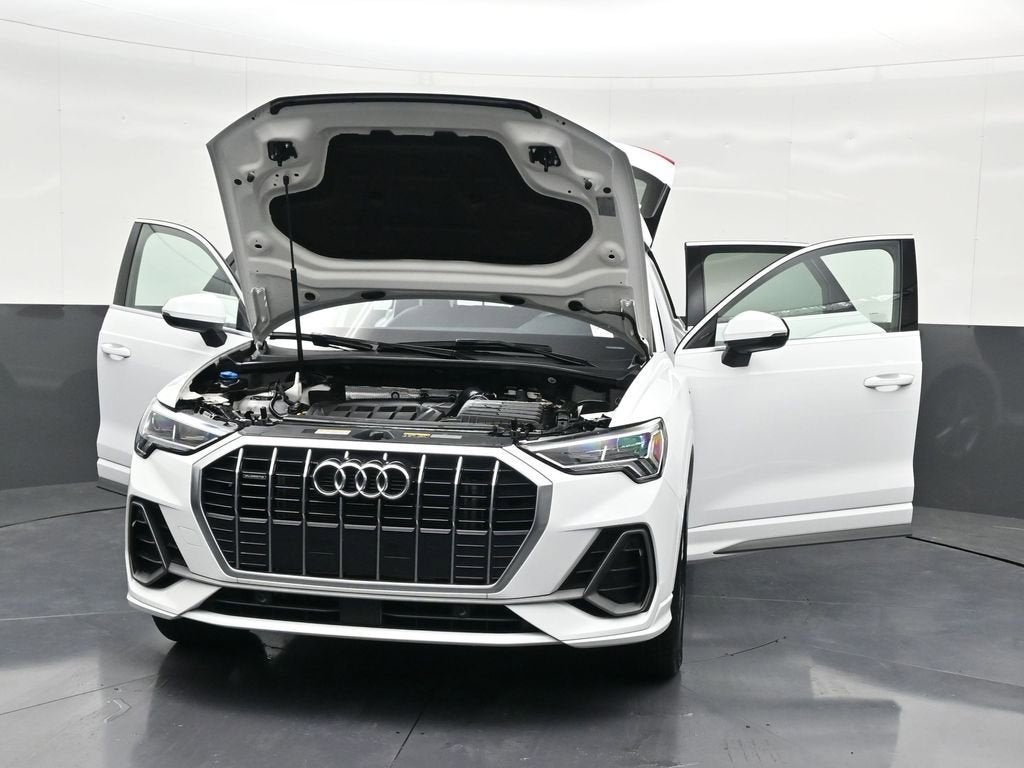 2024 Audi Q3 S line Premium