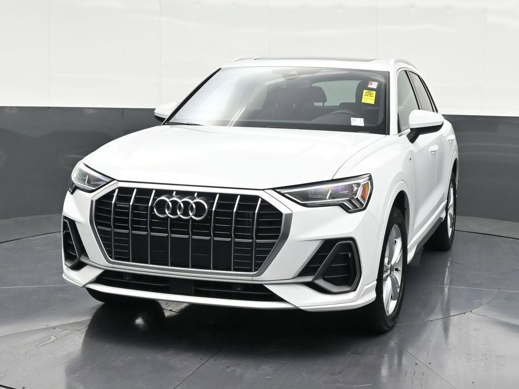 2024 Audi Q3 S line Premium