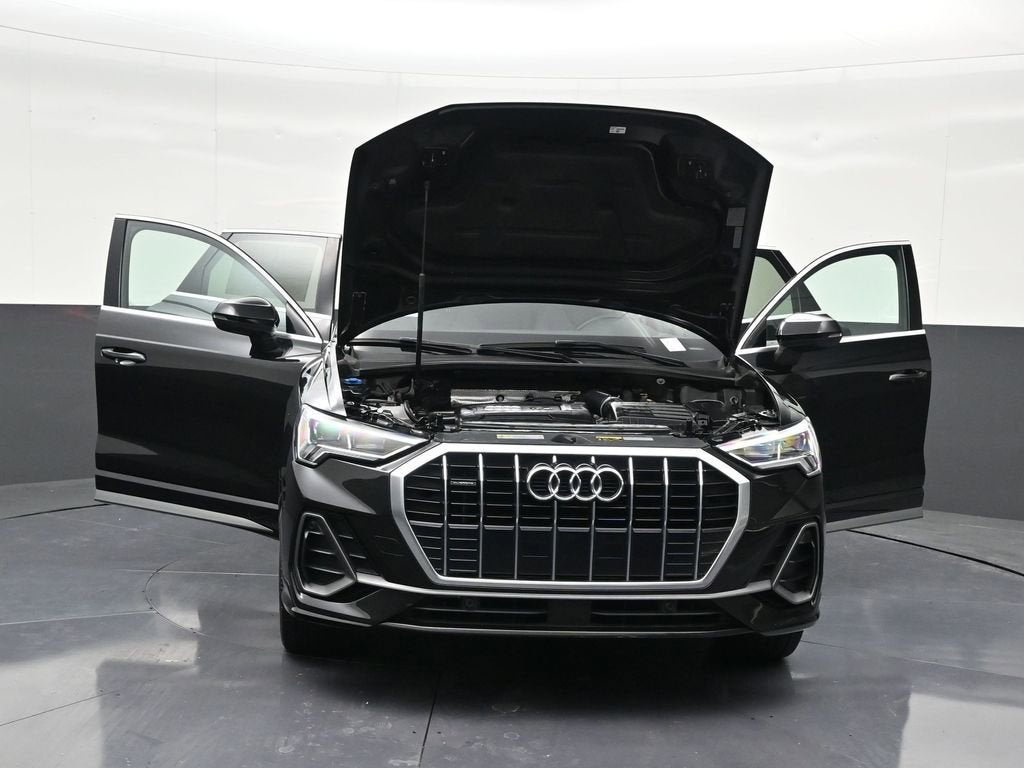 2019 Audi Q3 S line Premium Plus