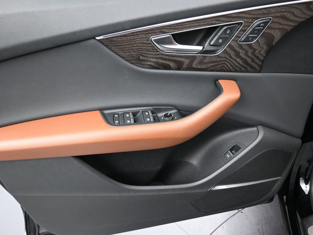 2020 Audi Q8 Premium Plus