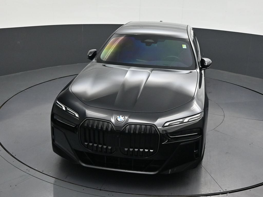 2025 BMW 7 Series 740i xDrive