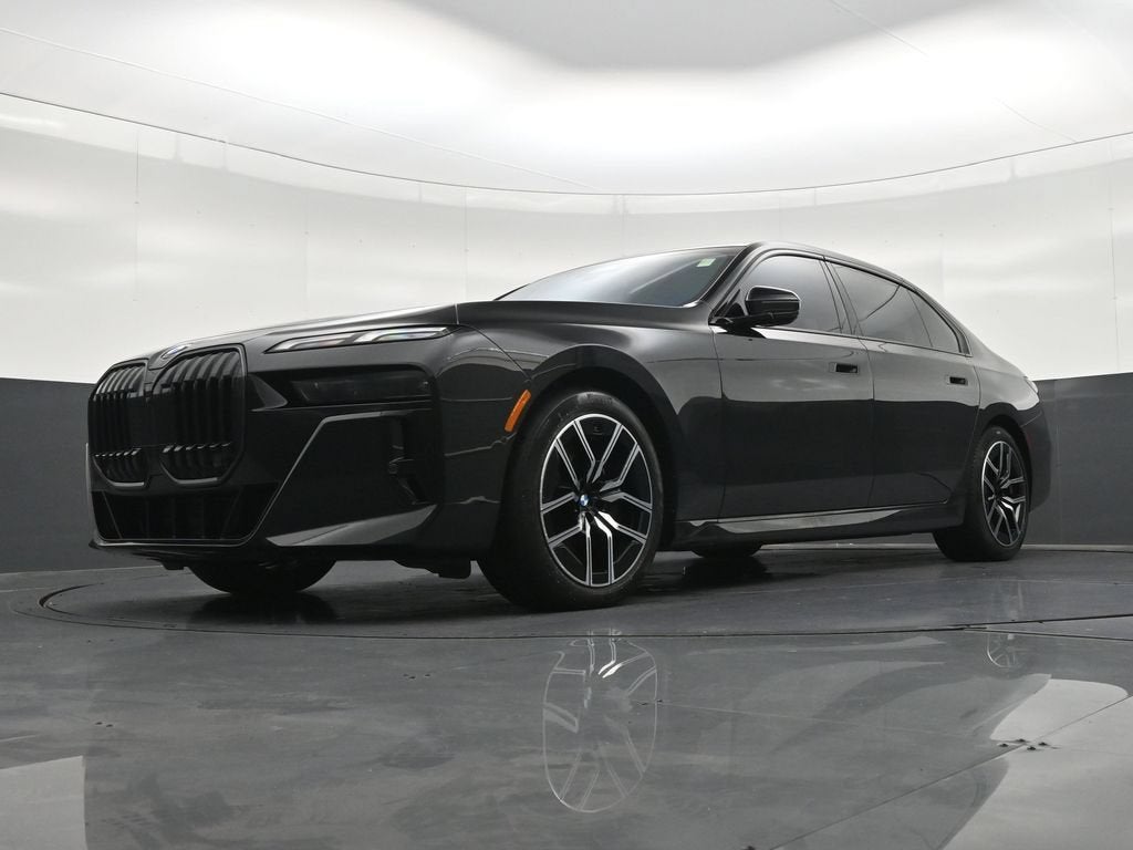 2025 BMW 7 Series 740i xDrive