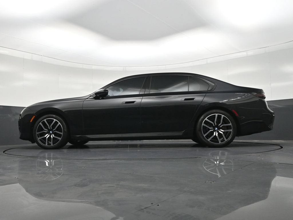 2025 BMW 7 Series 740i xDrive