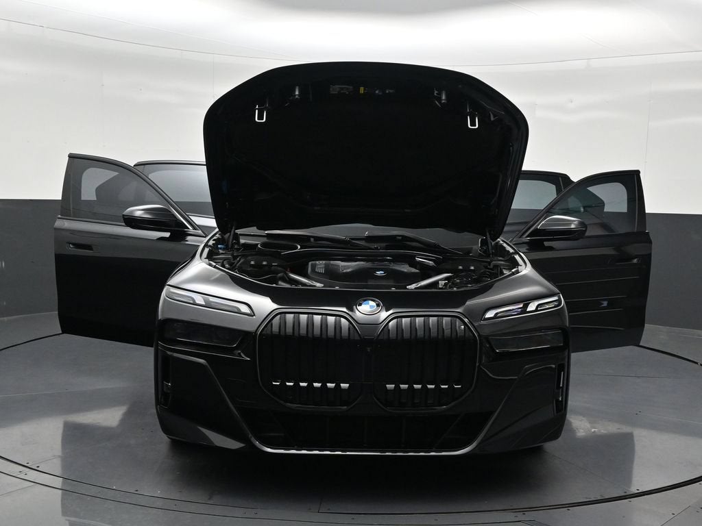 2025 BMW 7 Series 740i xDrive