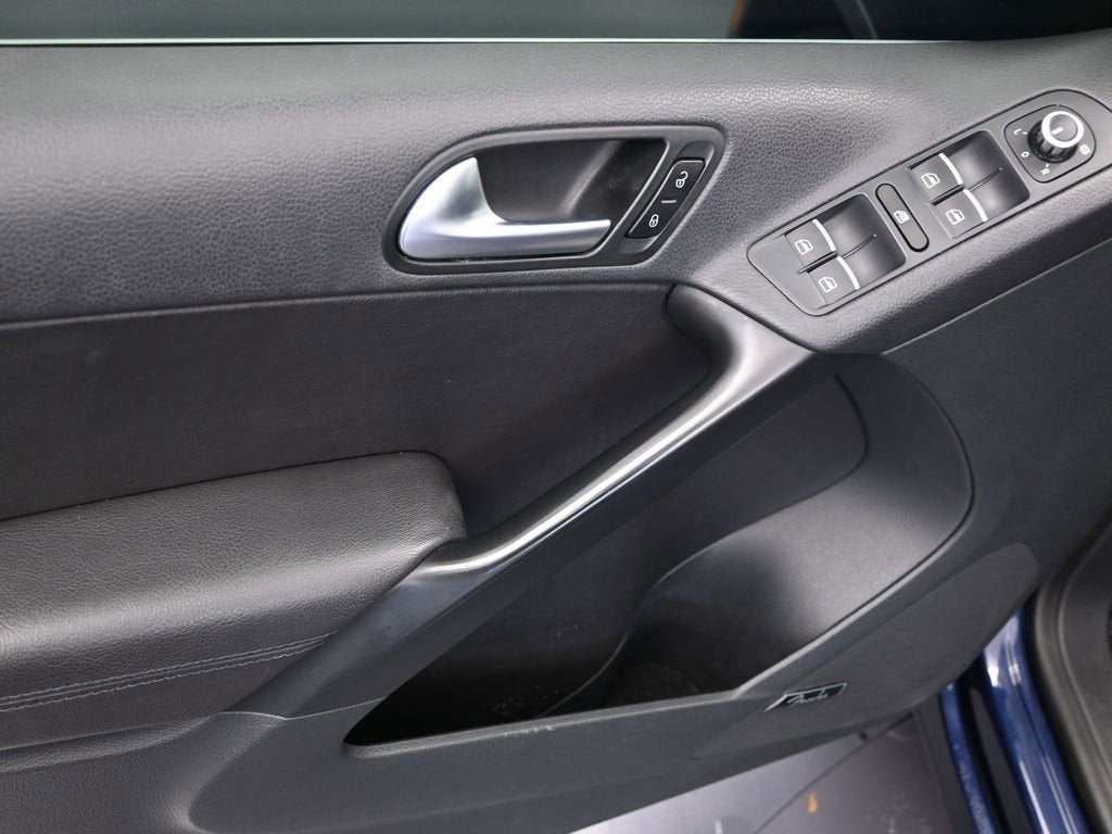 2015 Volkswagen Tiguan S