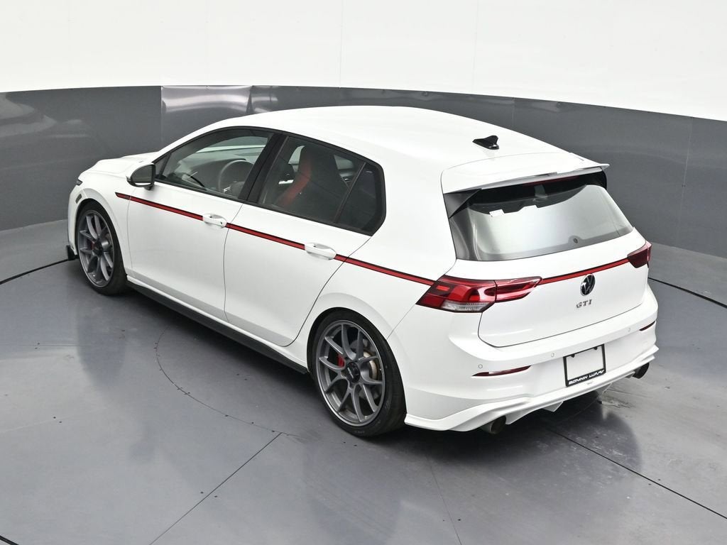 2022 Volkswagen Golf GTI S