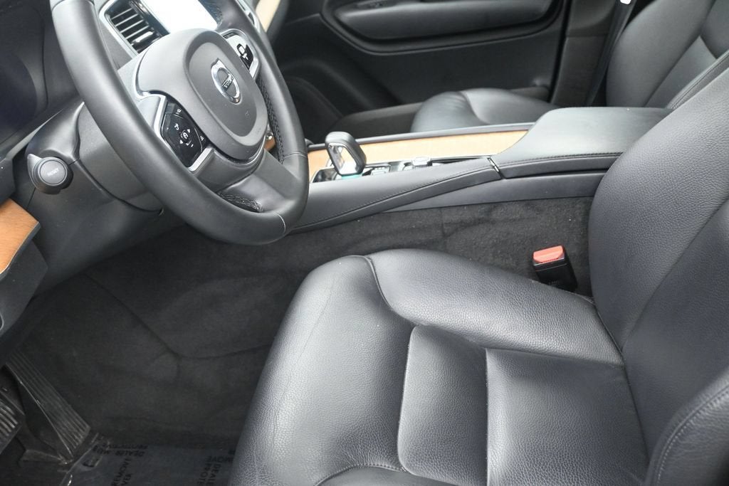 2024 Volvo XC90 B6 Plus Bright Theme 7-Seater
