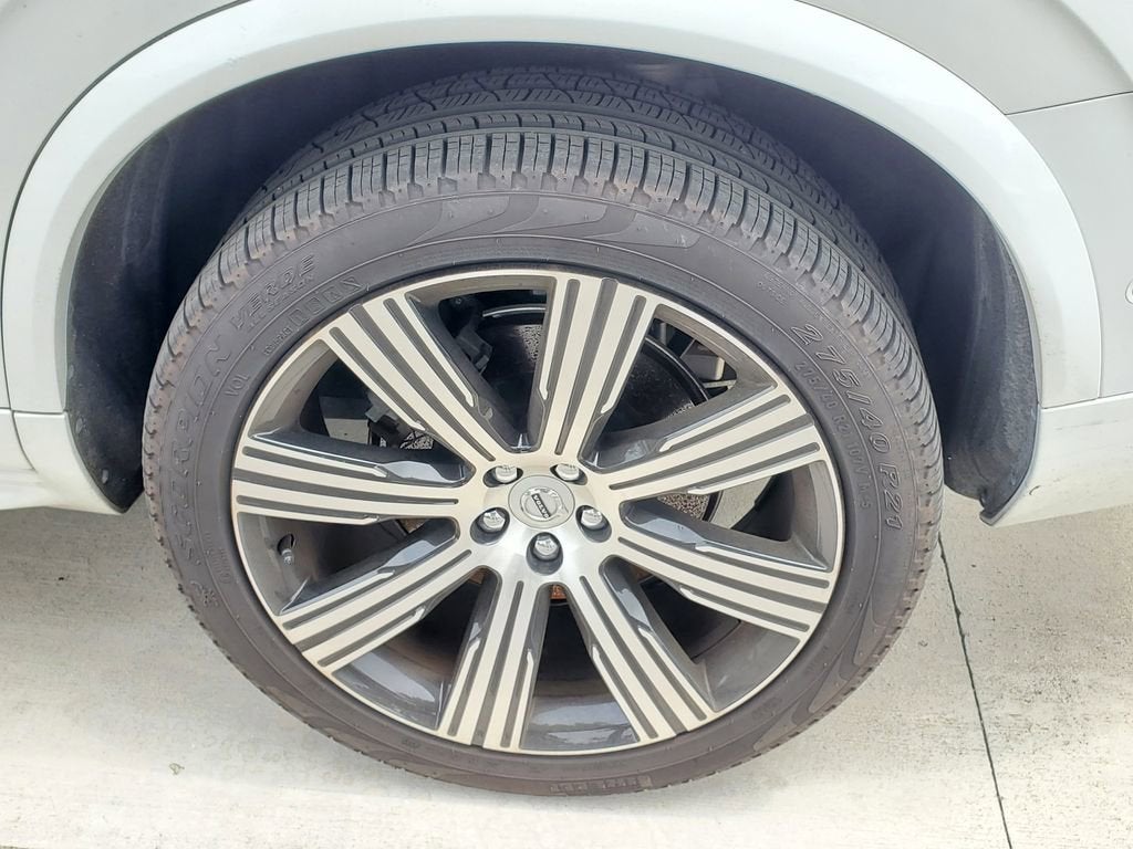 2024 Volvo XC90 Plus Bright Theme