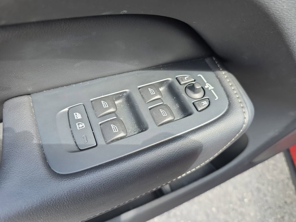 2022 Volvo XC60 Inscription