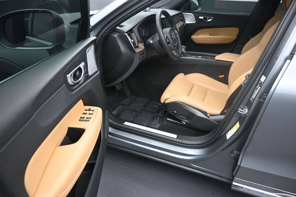 2021 Volvo XC60 T5 Inscription
