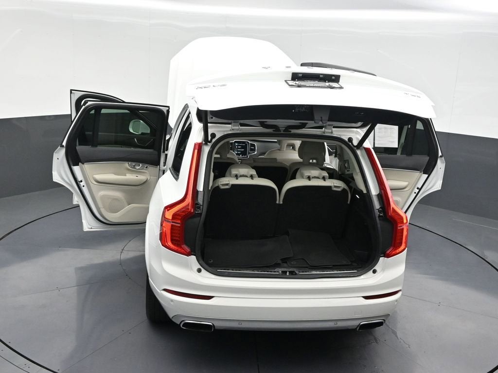 2020 Volvo XC90 Momentum