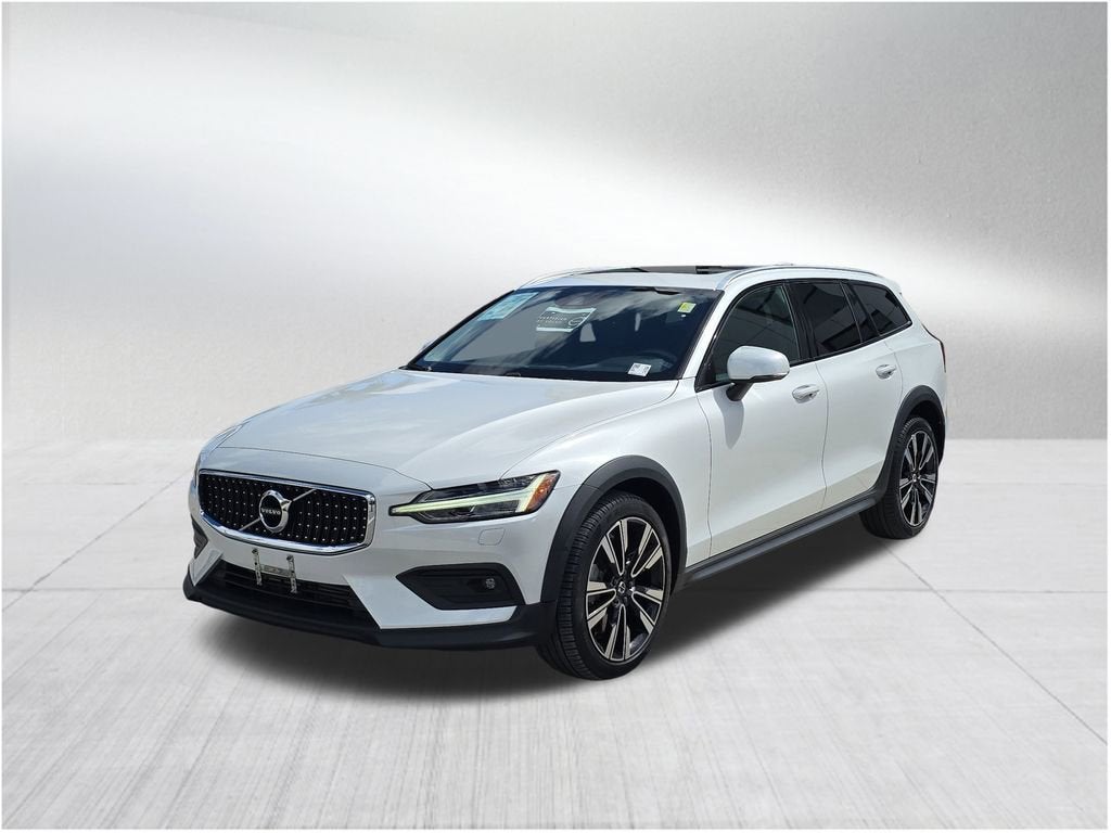 2022 Volvo V60 Cross Country 4DR AWD T5