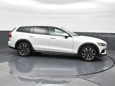 2022 Volvo V60 Cross Country 4DR AWD T5