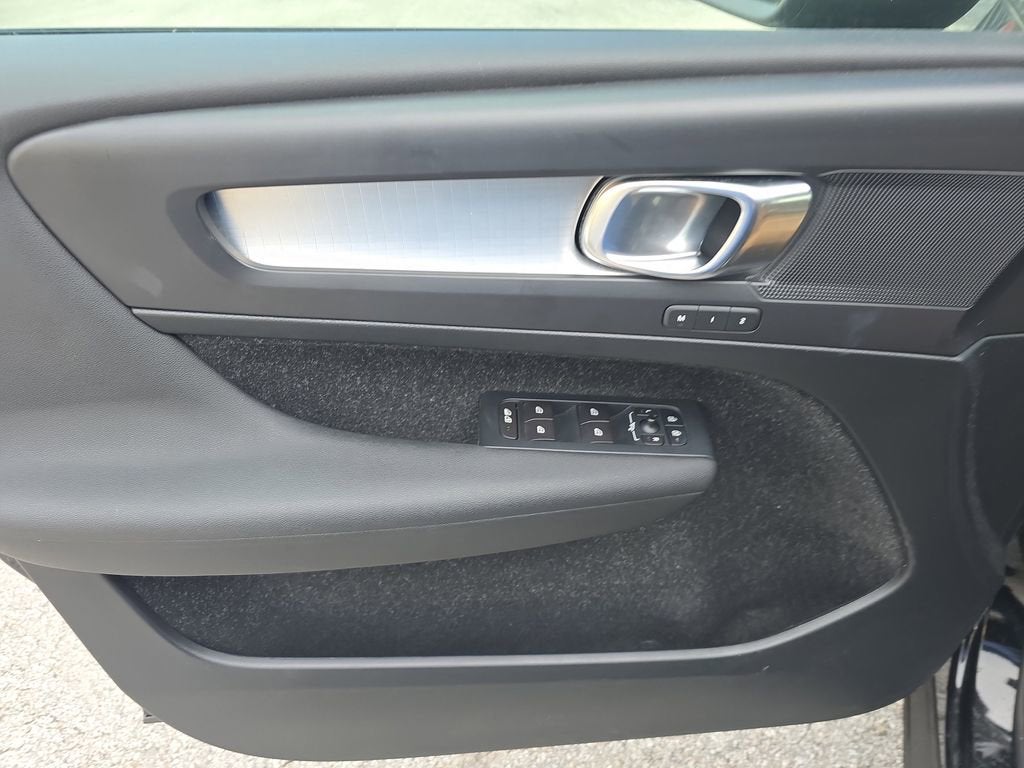 2019 Volvo XC40 Momentum