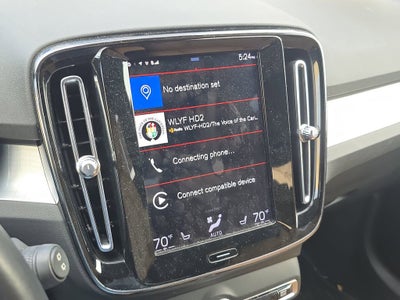 2019 Volvo XC40 Momentum