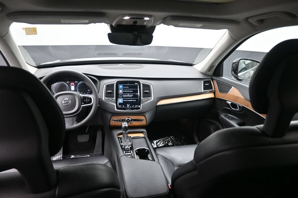 2021 Volvo XC90 T6 Momentum 6 Passenger